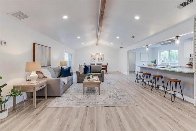 $4,250 | 9962 Larchbrook Drive, Dallas, TX 75238