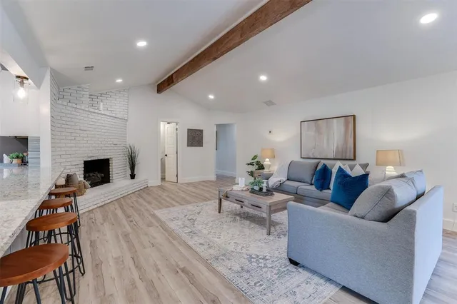 $4,250 | 9962 Larchbrook Drive, Dallas, TX 75238