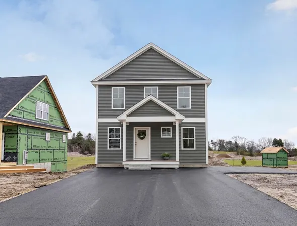 $510,000 | 33 Feldspar Lane, Unit 17, Cumberland Center, ME 04021