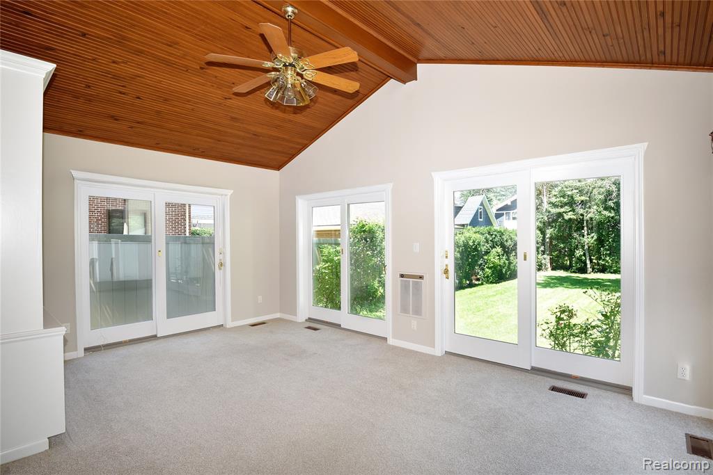 2453 Windemere Road Birmingham, MI 48009 - Photo 8 of 42