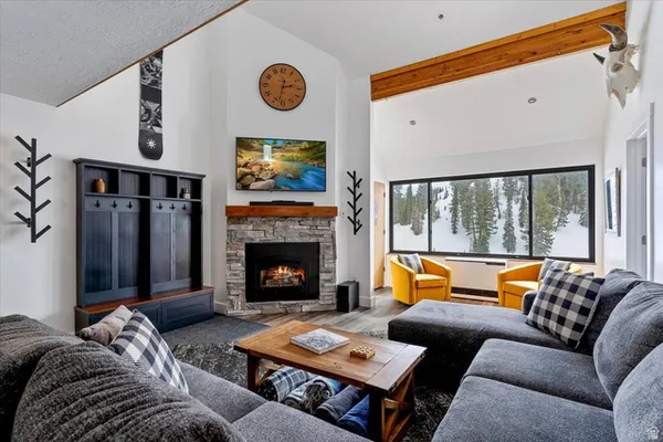$1,950,000 | 6560 North Wolf Creek Drive, Unit 2D, Eden, UT 84310