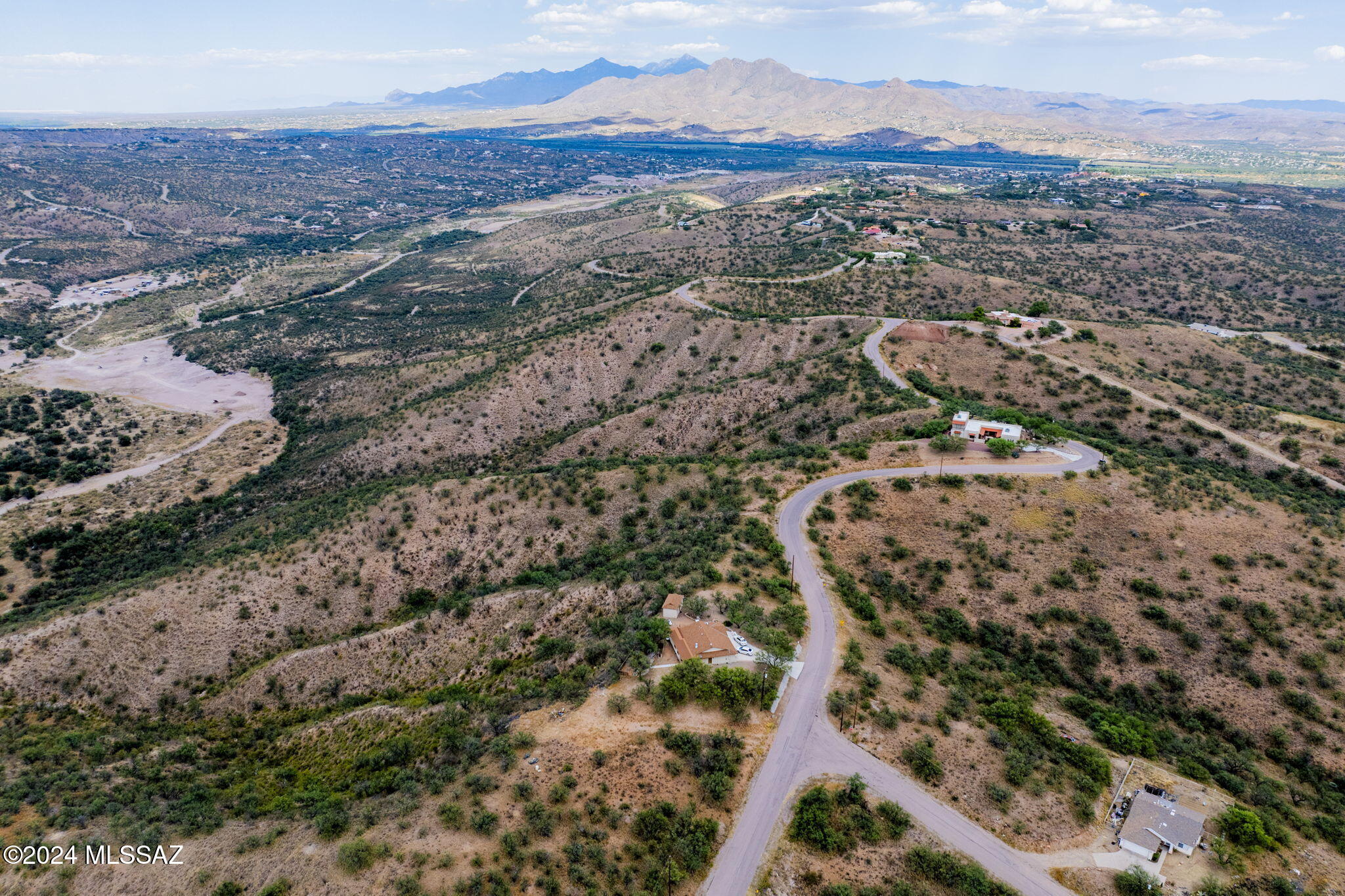 564 Camino Kansas, Unit 46 Rio Rico, AZ 85648 - Photo 2 of 4 4-web-or-mls-562-camino-kansas