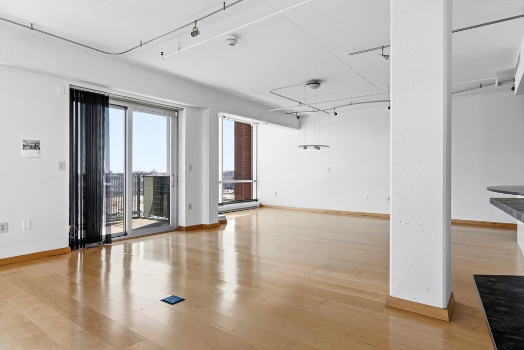 25 Channel Center Street, Unit 1102 Boston, MA 02210 - Photo 16 of 26