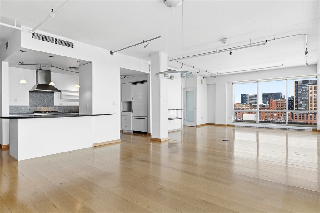 25 Channel Center Street, Unit 1102 Boston, MA 02210 - Photo 5 of 26