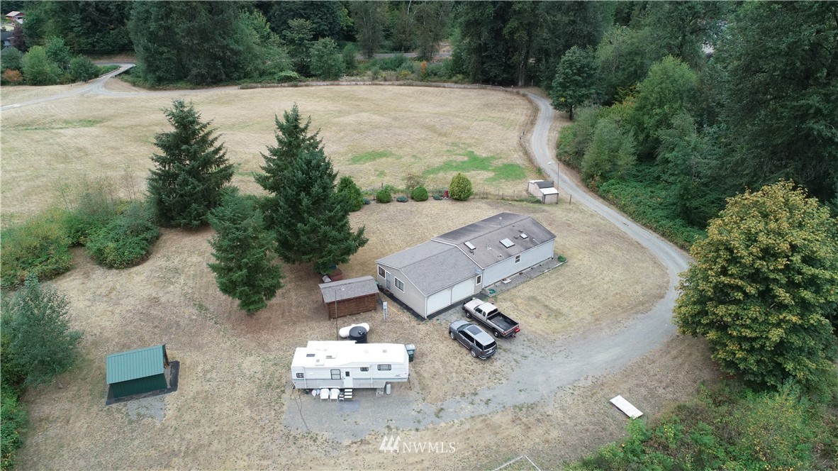 27016 Lower Burnett Road East Buckley, WA 98321 - Photo 2 of 40 Gallery Image 2