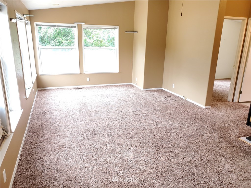 27016 Lower Burnett Road East Buckley, WA 98321 - Photo 16 of 40 Gallery Image 16