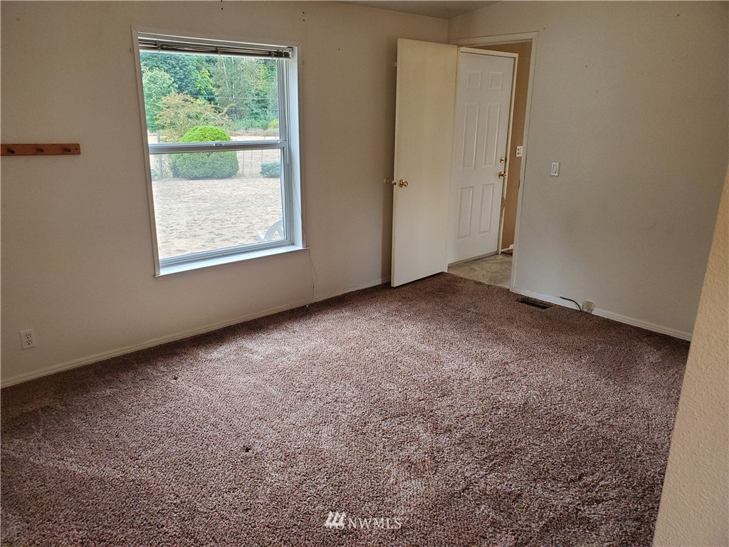 27016 Lower Burnett Road East Buckley, WA 98321 - Photo 17 of 40 Gallery Image 17