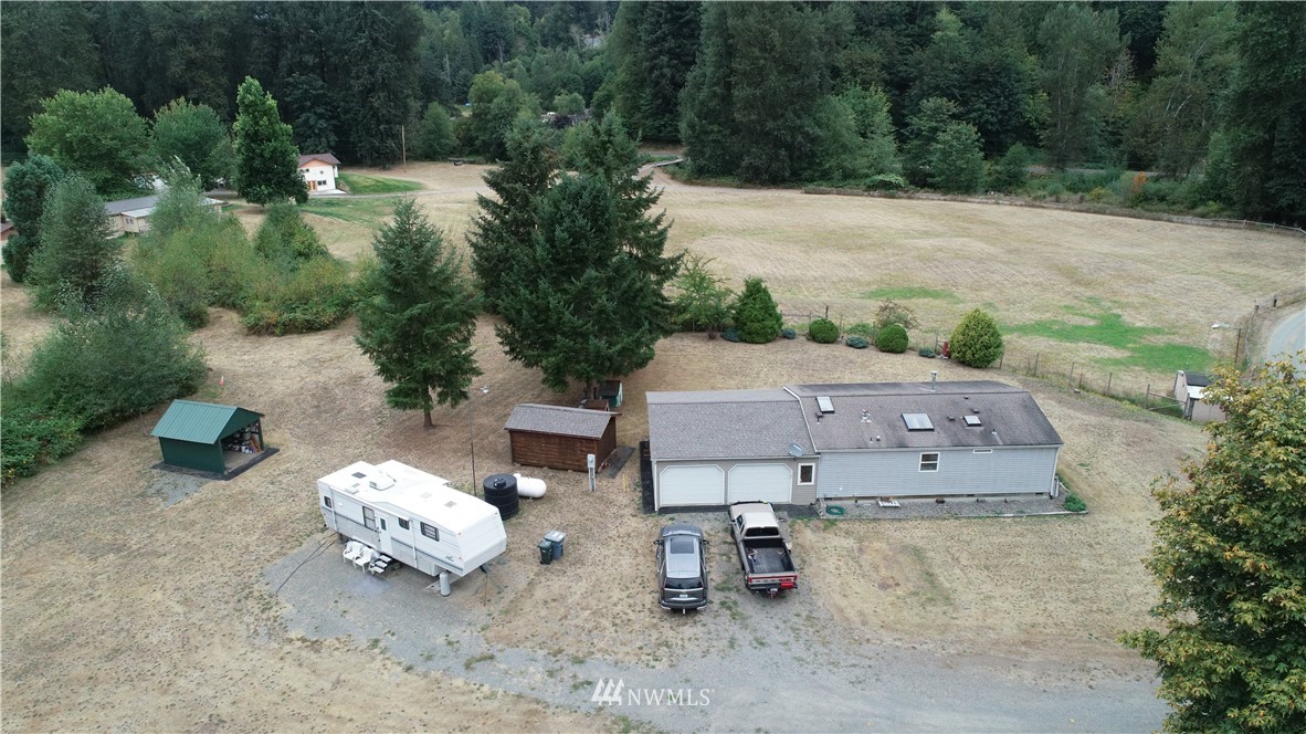 27016 Lower Burnett Road East Buckley, WA 98321 - Photo 5 of 40 Gallery Image 5