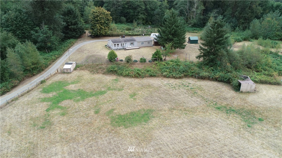 27016 Lower Burnett Road East Buckley, WA 98321 - Photo 10 of 40 Gallery Image 10
