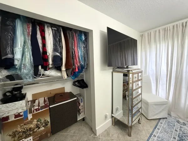 $1,200 | 10760 Northwest 18th Court, Unit 1, Plantation, FL 33322