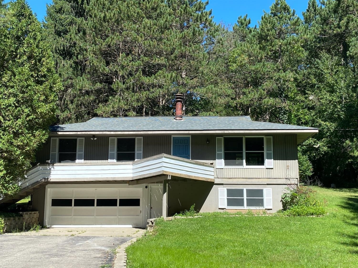 18410 Cavanaugh Lake Road Chelsea, MI 48118 - Photo 1 of 11 Photo 1