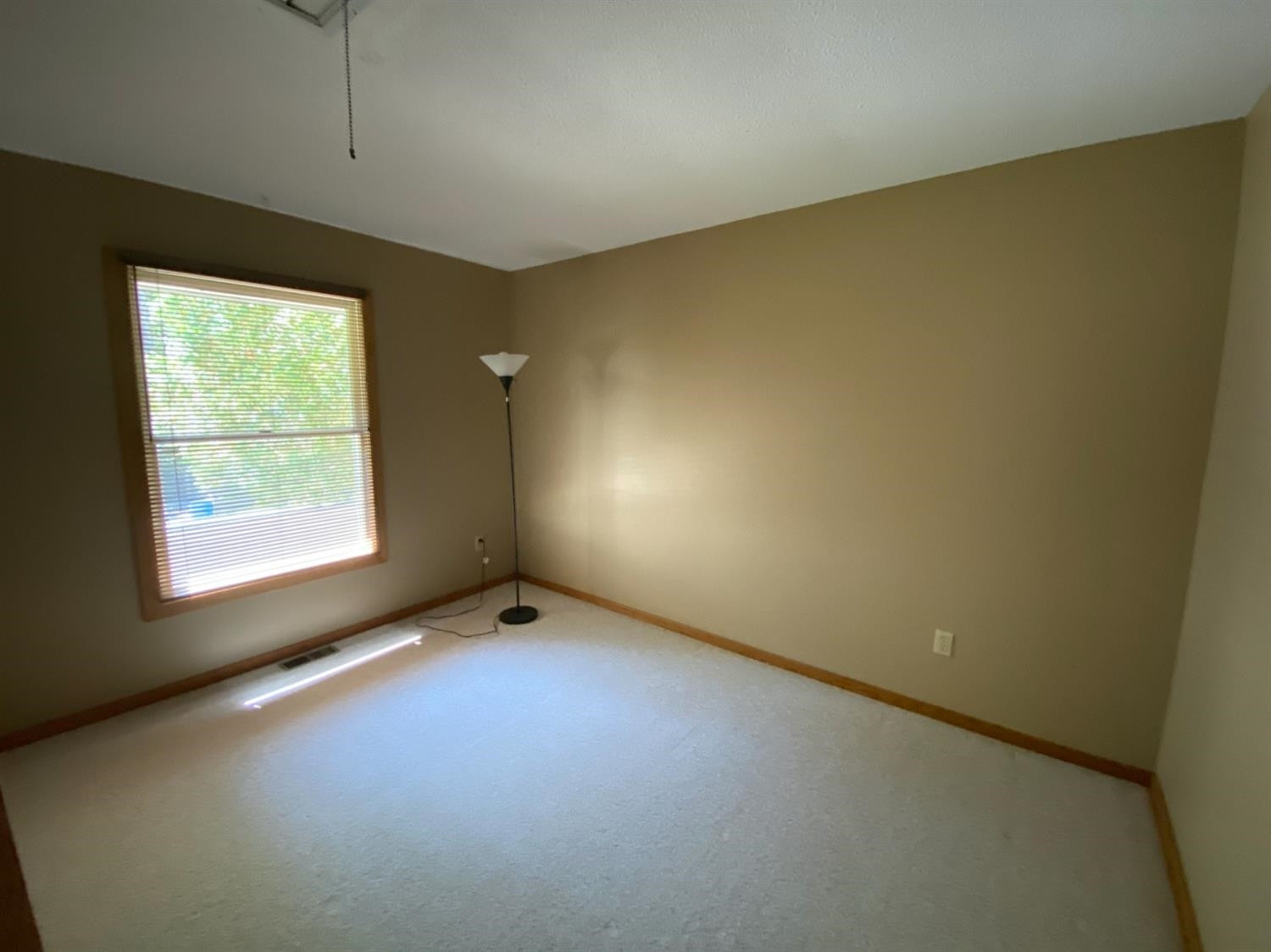 18410 Cavanaugh Lake Road Chelsea, MI 48118 - Photo 8 of 11 Photo 8