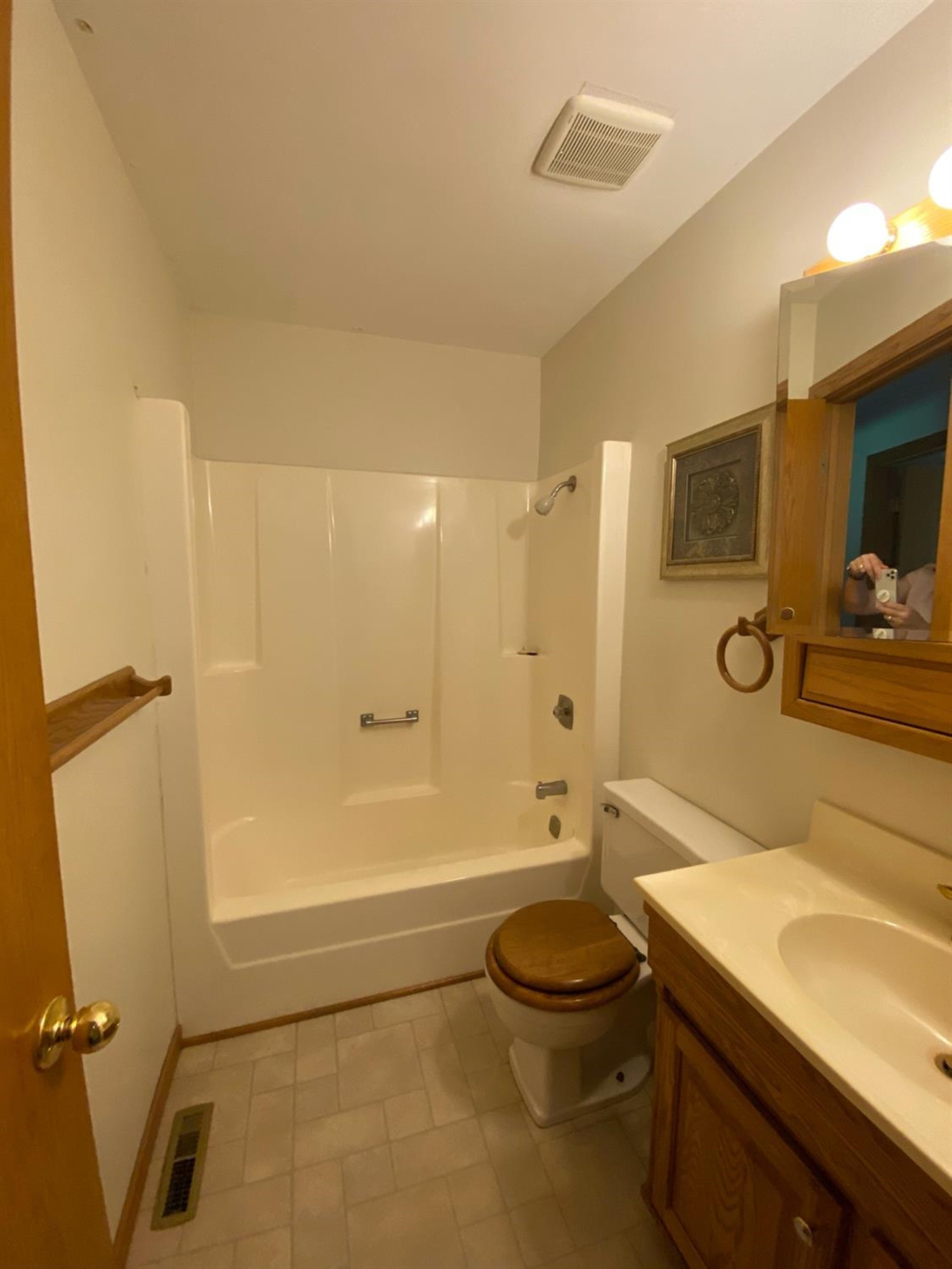 18410 Cavanaugh Lake Road Chelsea, MI 48118 - Photo 9 of 11 Photo 9