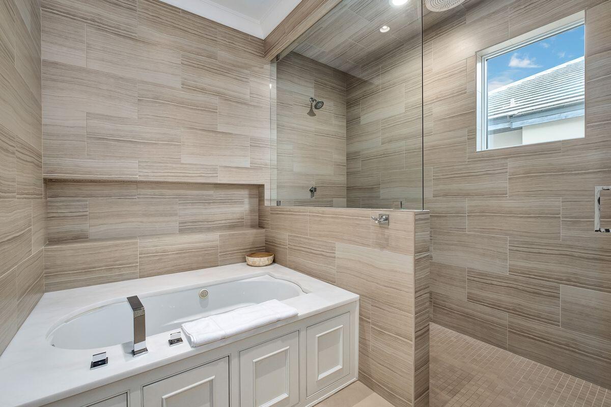 55 Sunfish Street Destin, FL 32541 - Photo 33 of 49 a bathroom with a sink and a bathtub