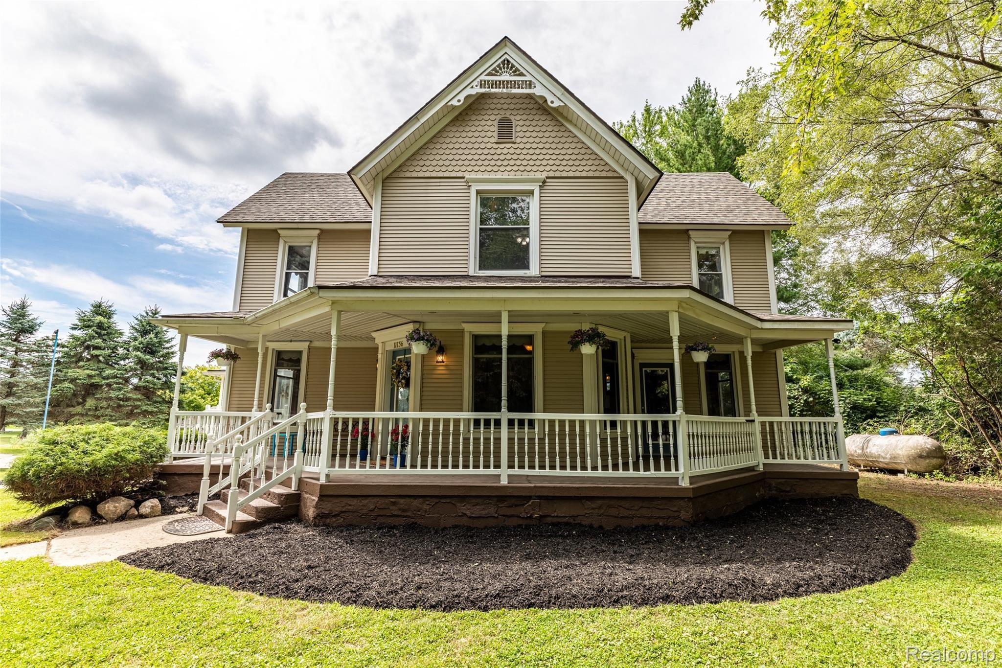 11136 Clyde Road Fenton, MI 48430 - Photo 1 of 70 11136 Clyde Road - Hartland, MI