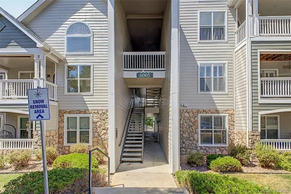 $350,000 | 6005 Castlegate Drive West, Unit B22, Castle Rock, CO 80108