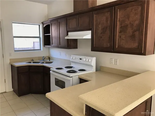 $800 | 3000 Diamondhead Avenue, Unit A, Alton, TX 78573