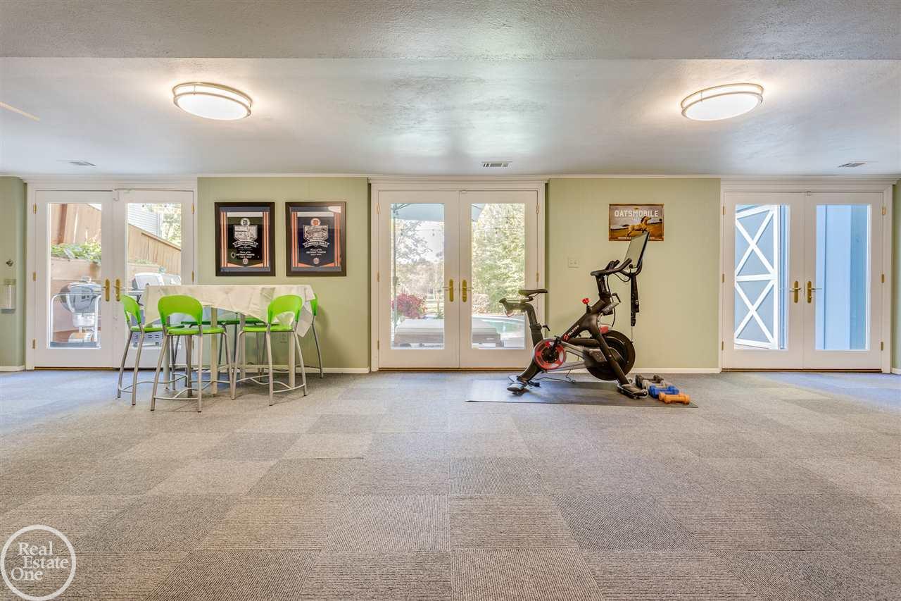 2915 Riverside Drive Port Huron, MI 48060 - Photo 80 of 92 50043826-79.JPG