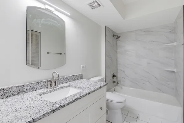 $265,000 | 7051 West Touhy Avenue, Unit 610, Niles, IL 60714