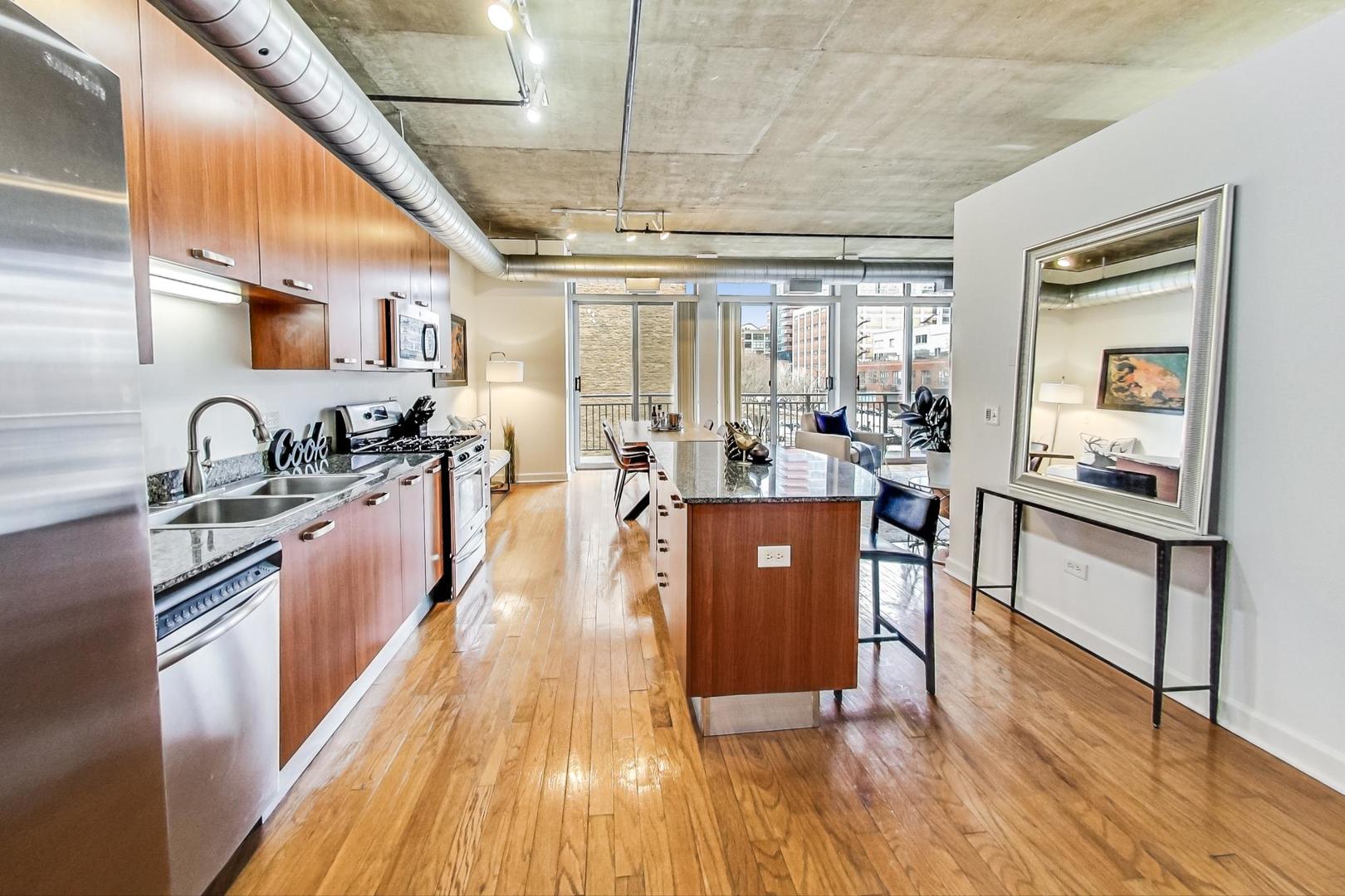 111 South Morgan Street, Unit 318 Chicago, IL 60607 - Photo 5 of 23
