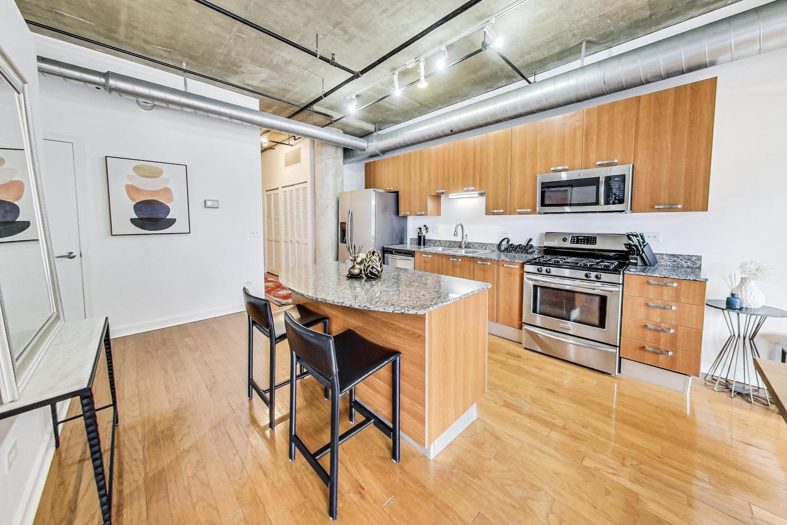 111 South Morgan Street, Unit 318 Chicago, IL 60607 - Photo 6 of 23