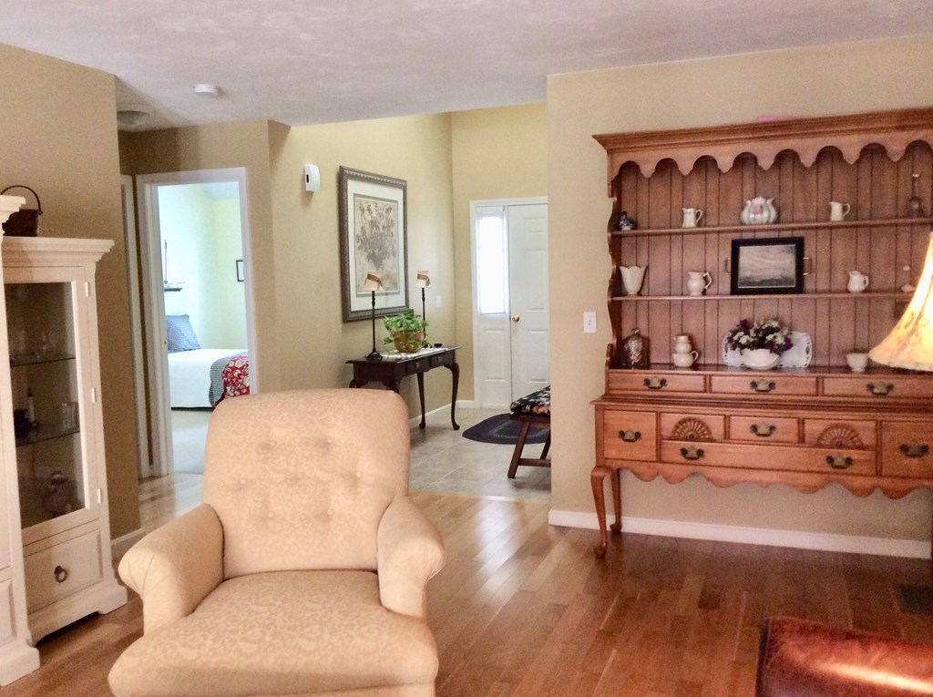 51 Riley Road, Unit 51 Lunenburg, MA 01462 - Photo 6 of 22