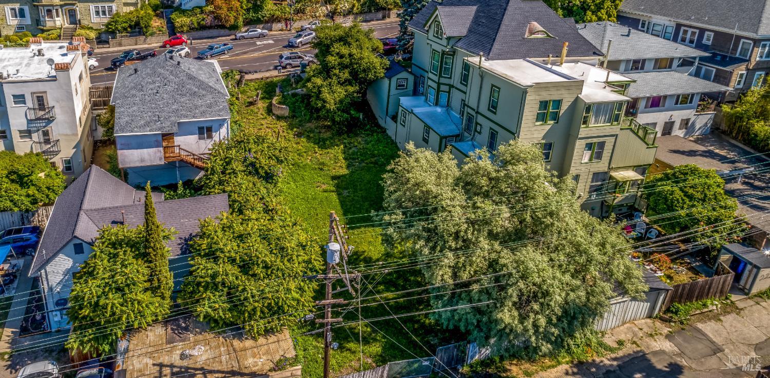 613 Georgia Street Vallejo, CA 94590 - Photo 19 of 19 an aerial view of multiple house