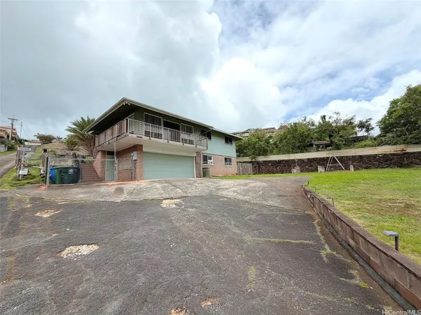 $3,500 | 45-185 Lilipuna Road, Unit D, Kaneohe, HI 96744