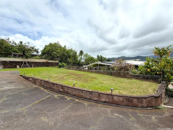 $3,500 | 45-185 Lilipuna Road, Unit D, Kaneohe, HI 96744