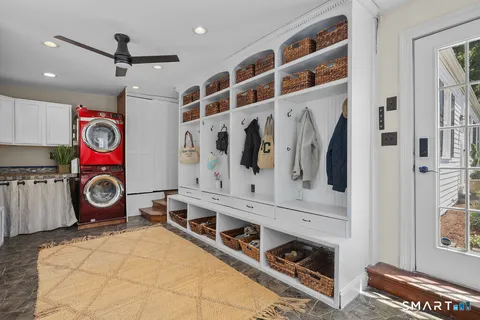 $1,100,000 | 24 Island Hill Avenue, Ridgefield, CT 06877