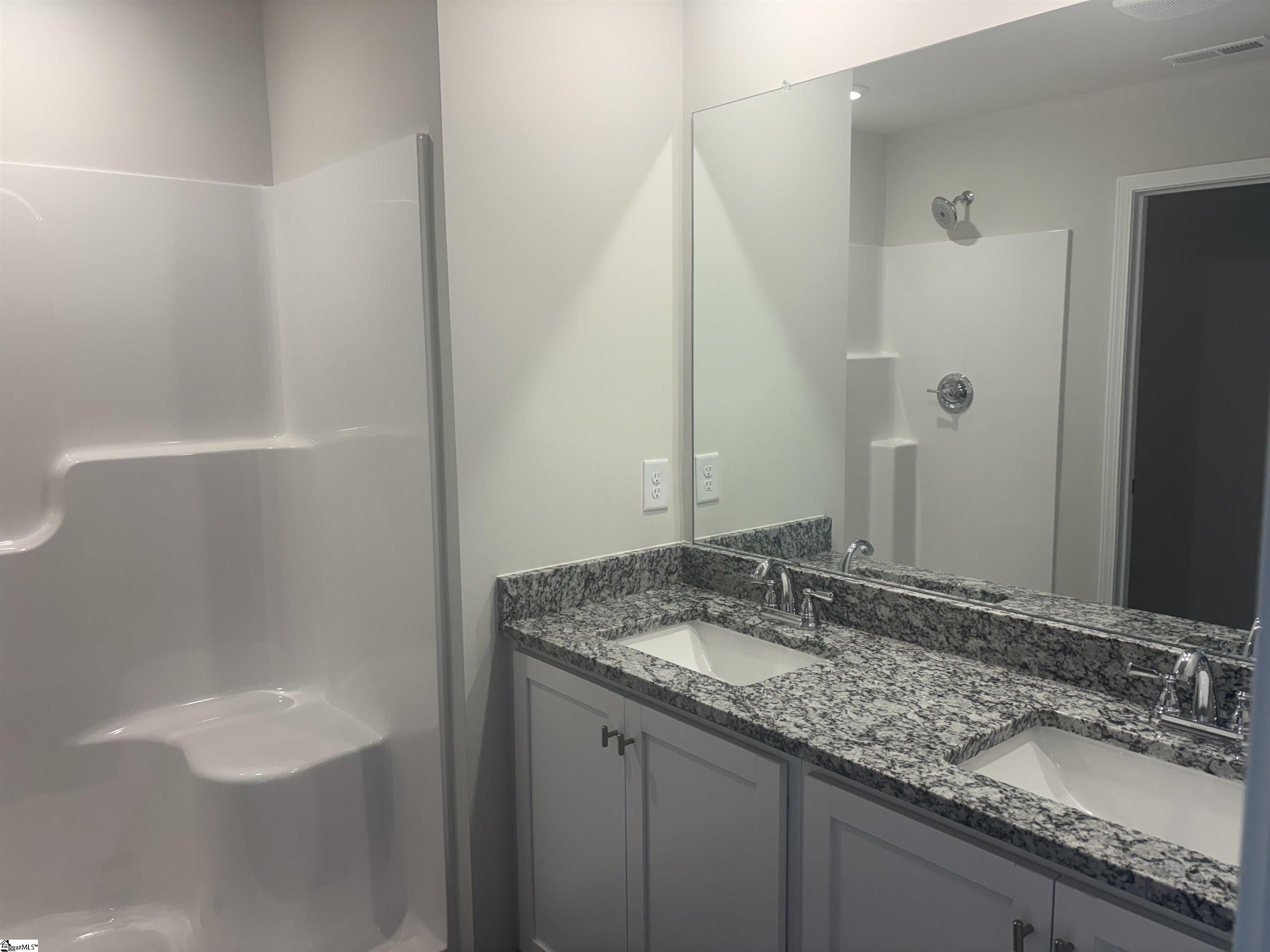 746 Powers Road Laurens, SC 29360 - Photo 8 of 17