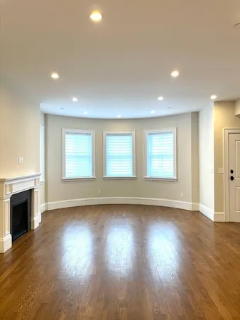 $7,500 | 468 Park Drive, Unit 1, Boston, MA 02215