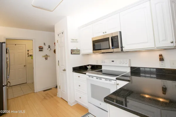 $460,000 | 623 Pinehurst Trace Drive, Pinehurst, NC 28374