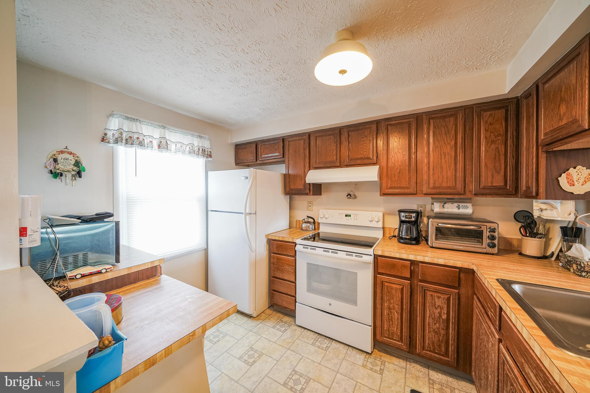 220 Canfield Terrace Frederick, MD 21702 - Photo 7 of 46 kitchen