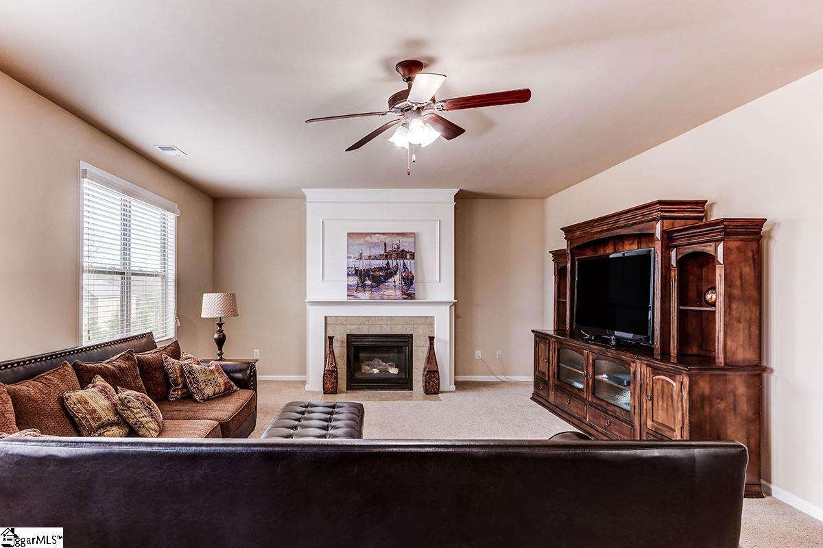 406 Timber Ridge Lane Duncan, SC 29334 - Photo 3 of 36 Gallery Image 3