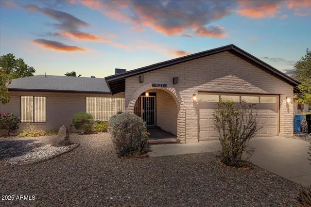 $369,900 | 9626 North 35th Lane, Phoenix, AZ 85051