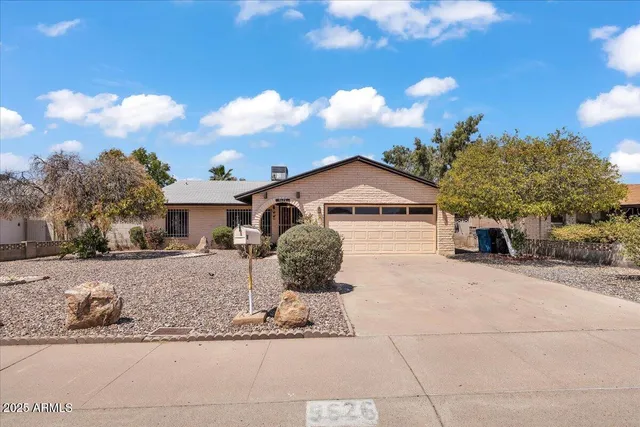 $369,900 | 9626 North 35th Lane, Phoenix, AZ 85051