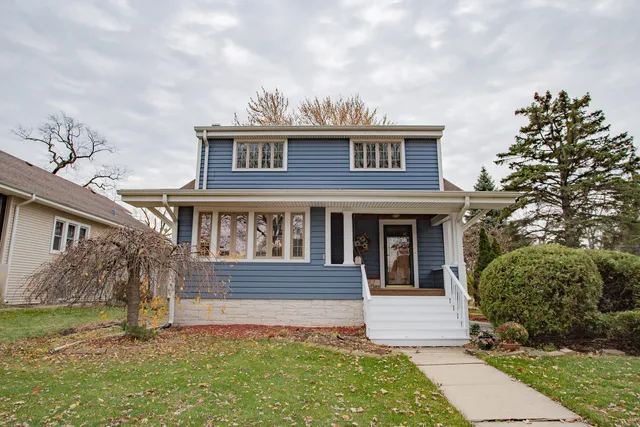 $699,900 | 127 Belle Plaine Avenue, Park Ridge, IL 60068