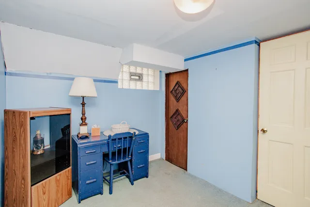 a view of utility room