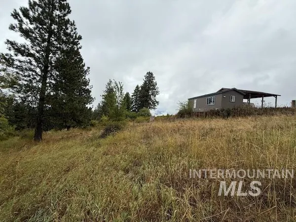 $479,000 | 207 Mule Deer Drive, Kamiah, ID 83536