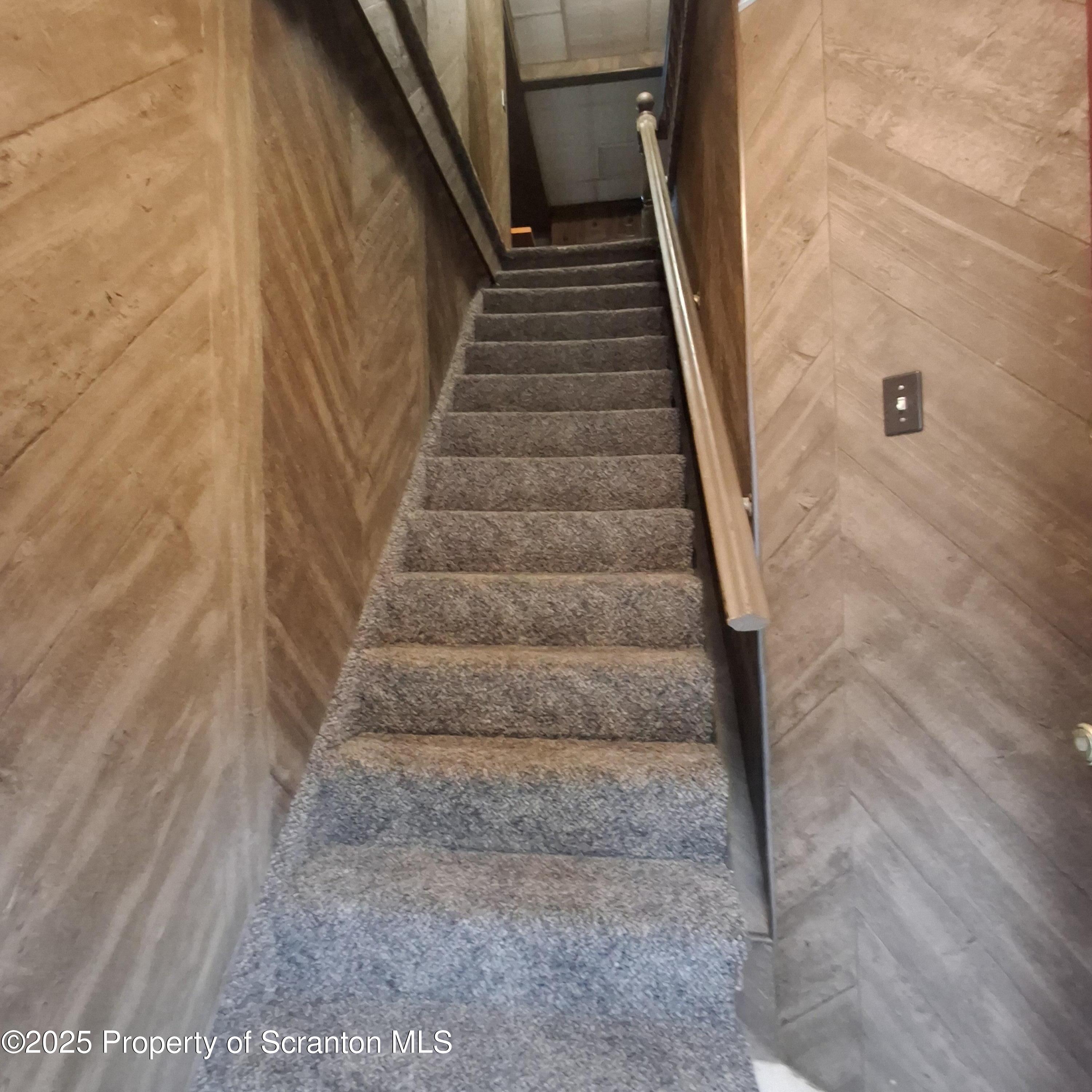 200 Poplar Street, Unit L 6 Archbald, PA 18403 - Photo 10 of 28 a view of entryway