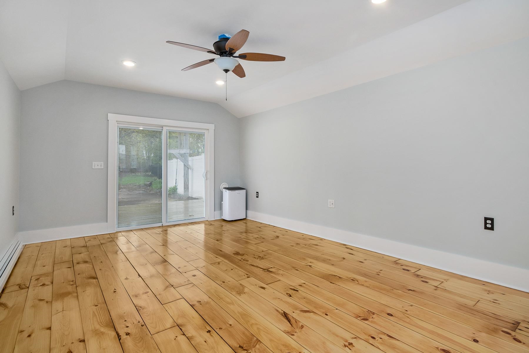 114 Front Street Exeter, NH 03833 - Photo 11 of 33