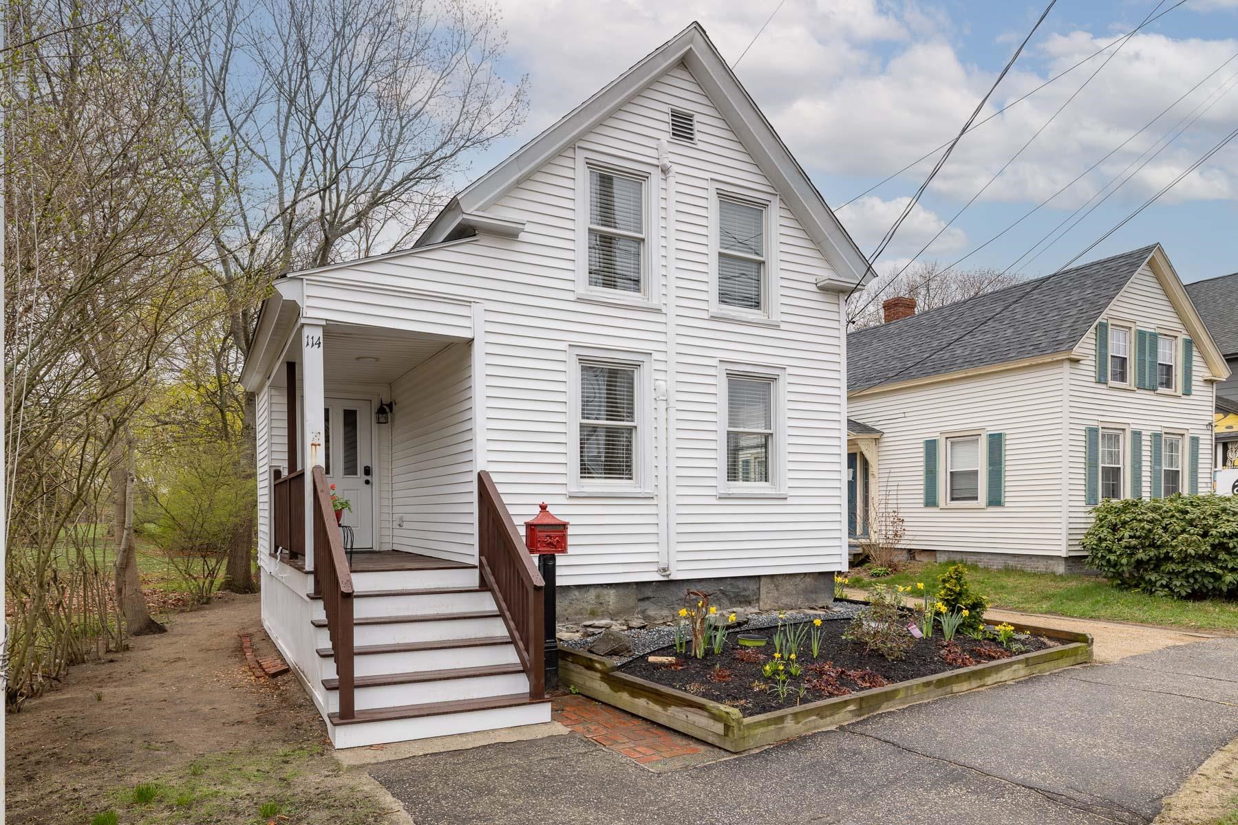 114 Front Street Exeter, NH 03833 - Photo 2 of 33