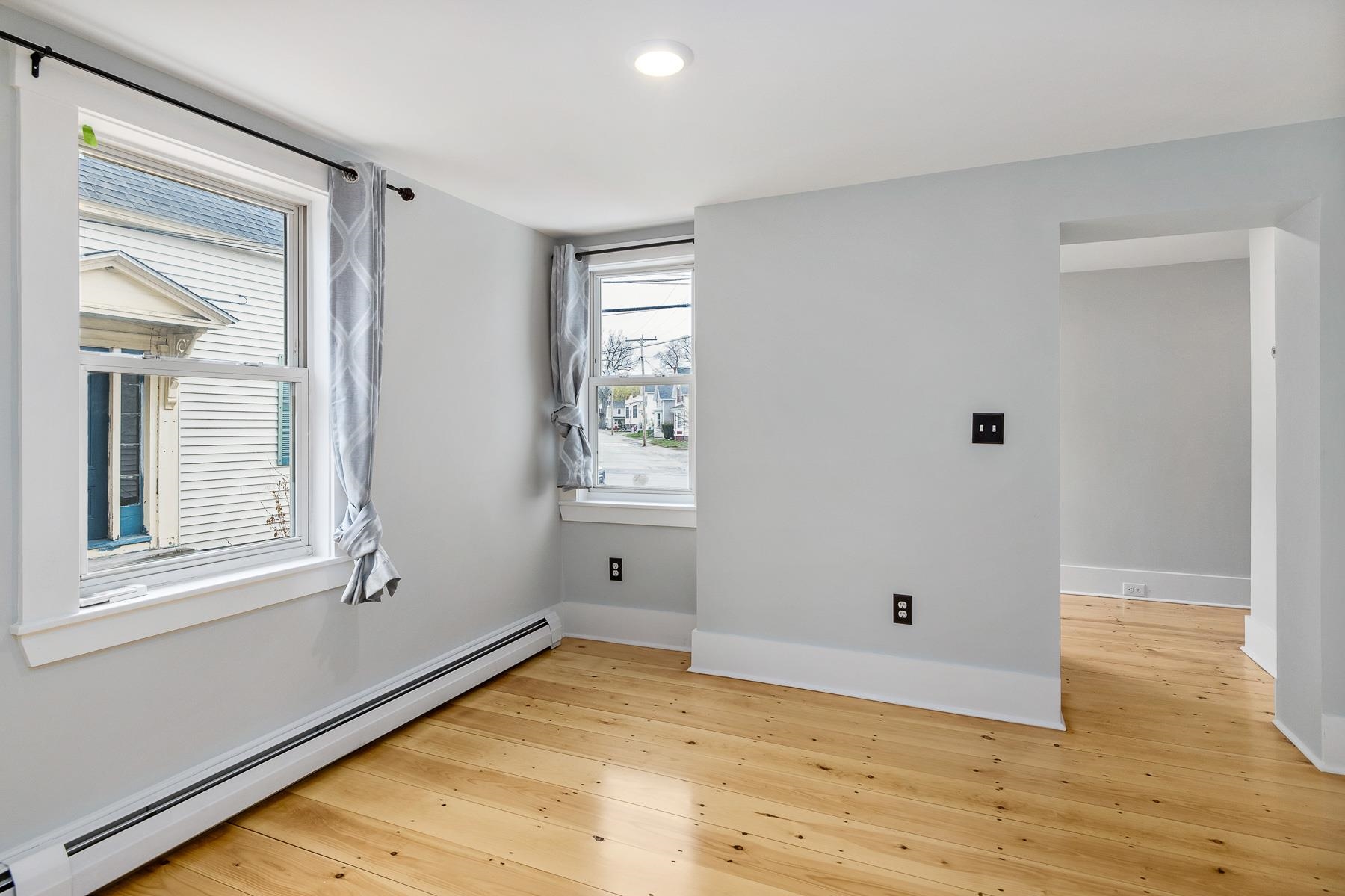 114 Front Street Exeter, NH 03833 - Photo 8 of 33