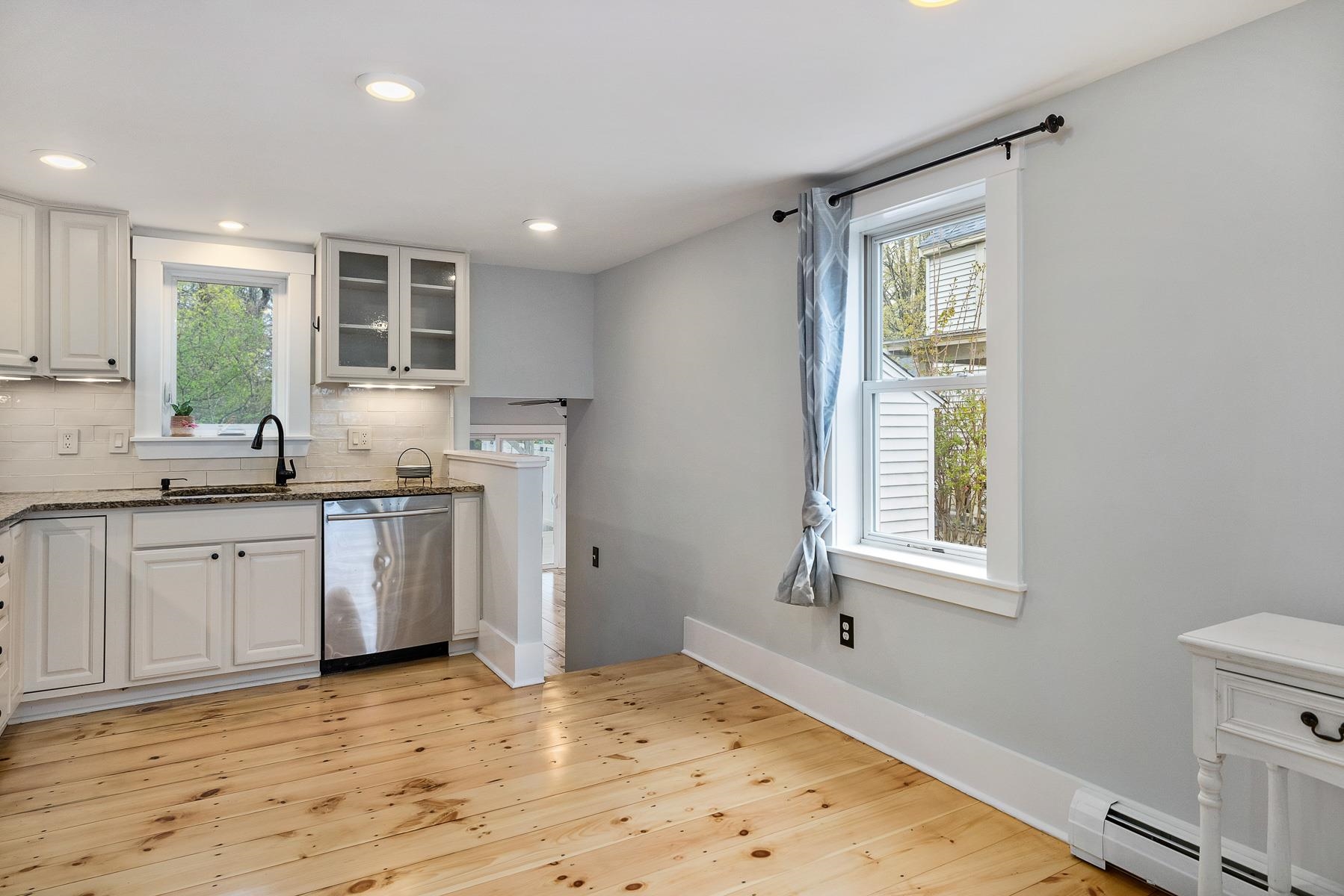 114 Front Street Exeter, NH 03833 - Photo 9 of 33