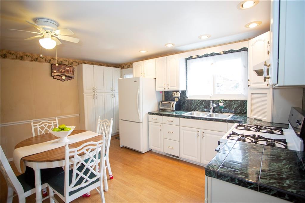 330B Moon Clinton Road, Unit B Coraopolis, PA 15108 - Photo 6 of 22