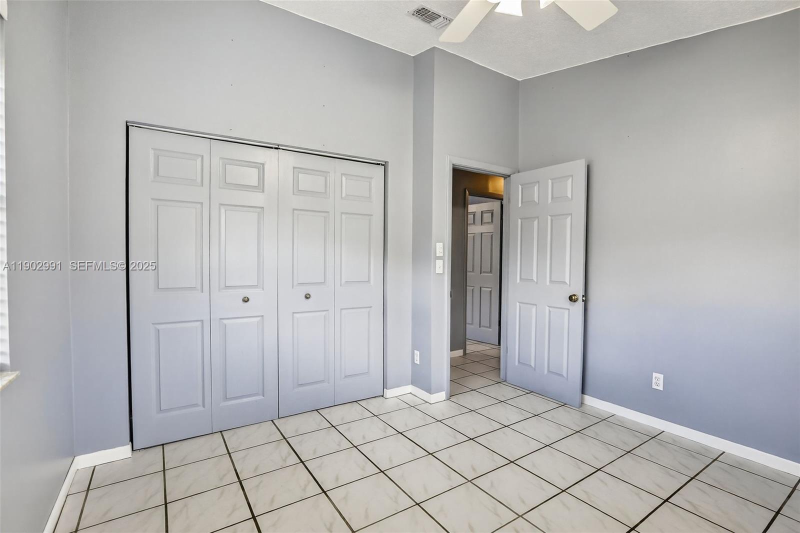 5010 Southwest 201st Terrace Southwest Ranches, FL 33332 - Photo 21 of 50 a view of an empty room