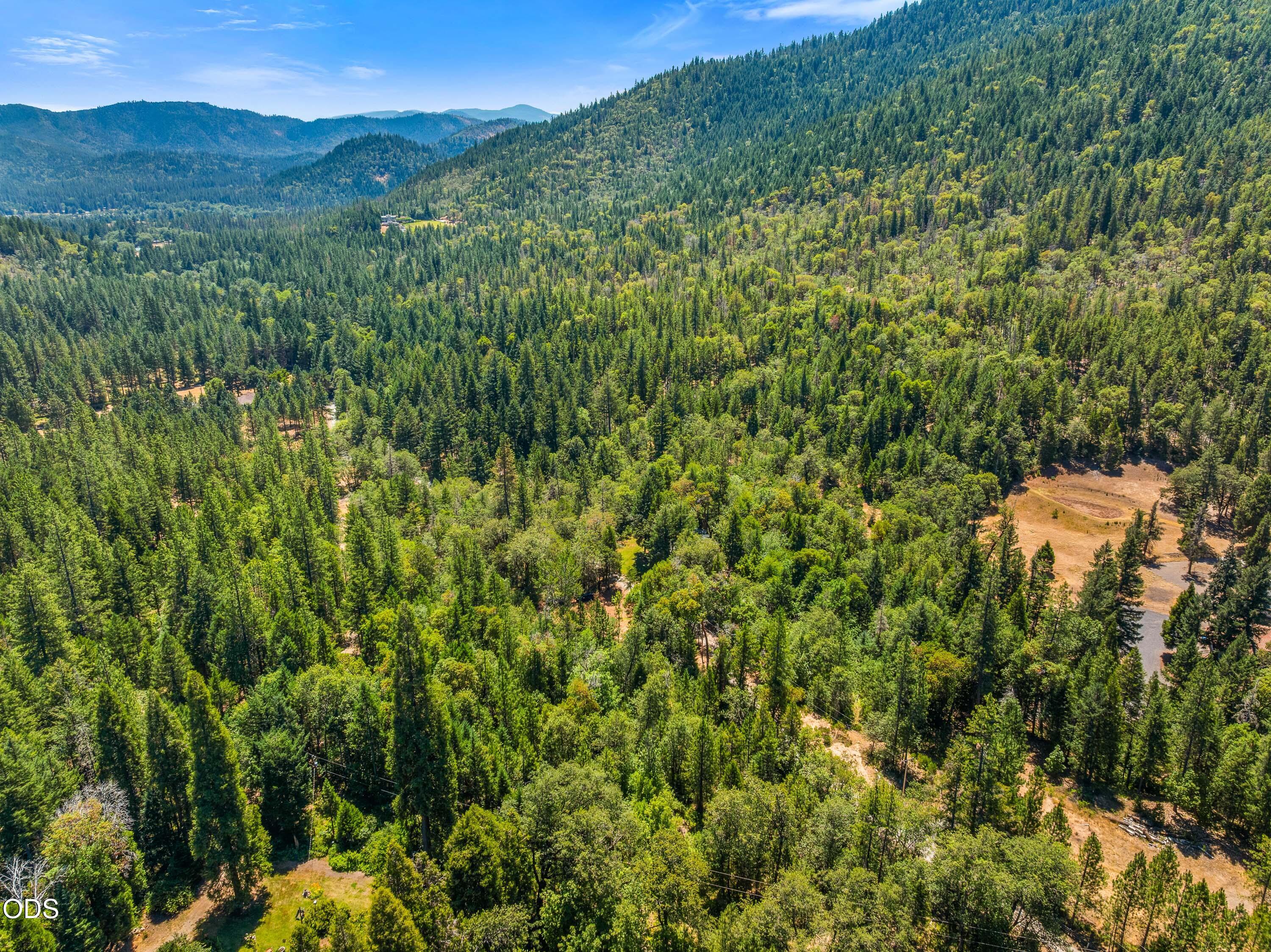 6907 Bear Branch Road Rogue River, OR 97537 - Photo 33 of 38