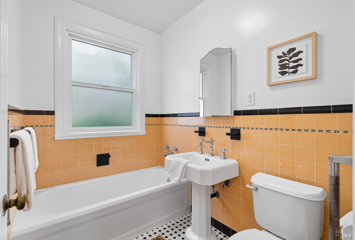 135 H Street San Rafael, CA 94901 - Photo 16 of 21