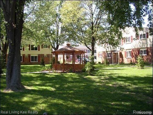 749 West Maple Road Clawson, MI 48017 - Photo 13 of 13